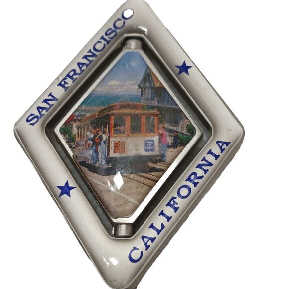 VNT San Francisco California Souvenir Spinner Keychain Keyring Trolley & Bridge - Picture 2 of 10